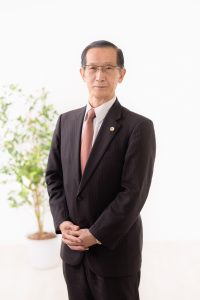 弁護士　井垣敏生